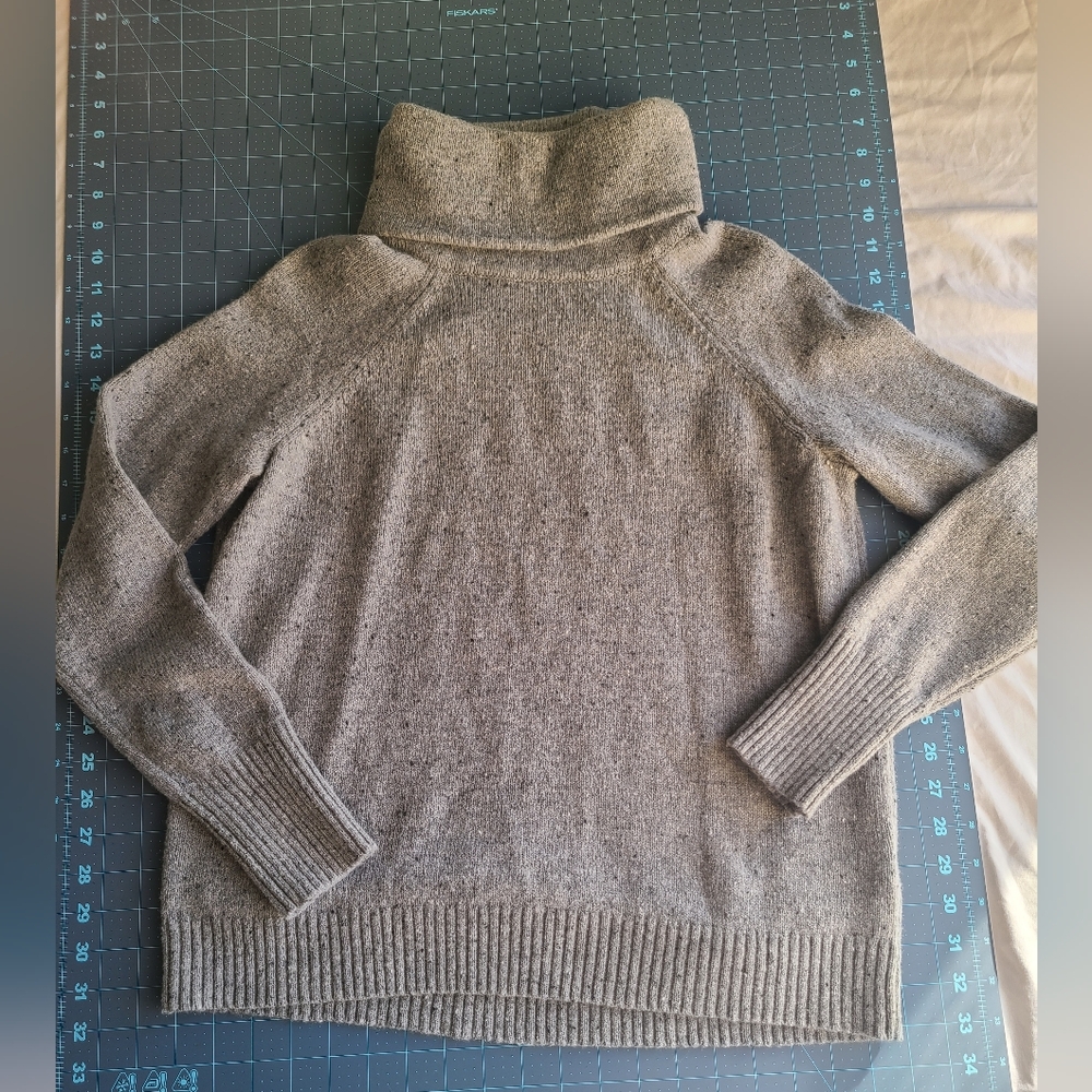 C&C California Wool Blend Gray Turtleneck Sweater